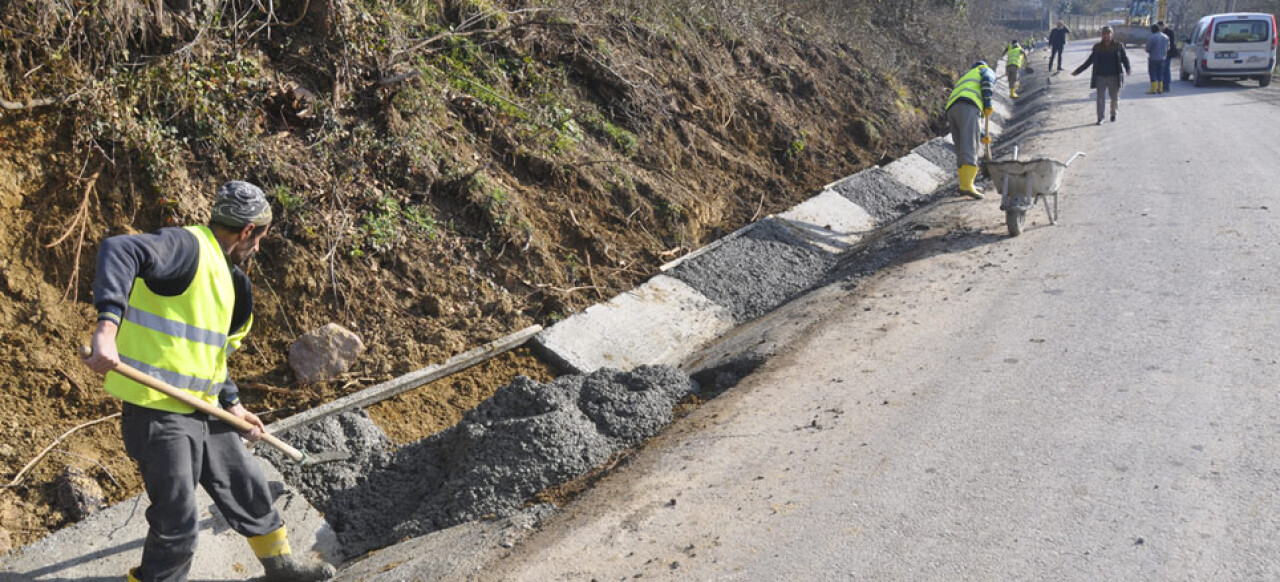 Kartepe Ketenciler’de Trapez Kanal Çalışması