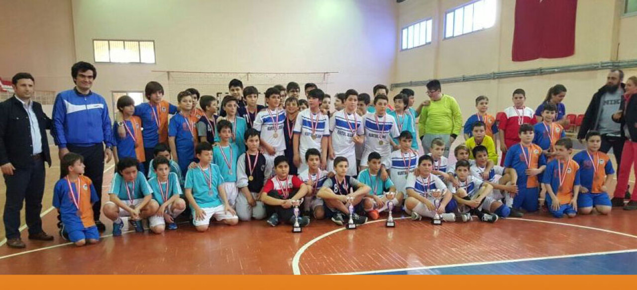 Küçükler Hentbolda Şampiyonlar Belli Oldu