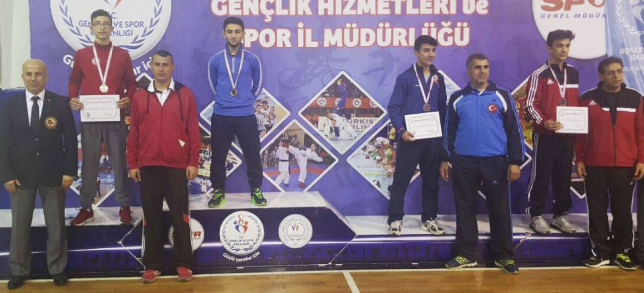 Ömer Faruk Ateş 58 kilogramda şampiyon oldu