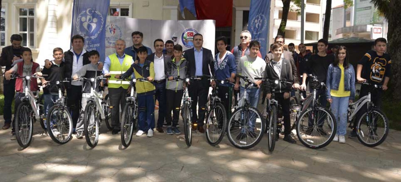 “Sağlık için bisikleti seçin“ Halk gezisi Hendek’te yapıldı