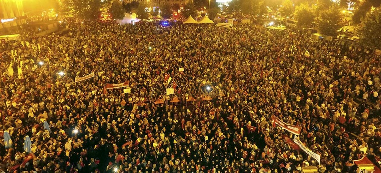 Sakarya Demokrasi Nöbetinde