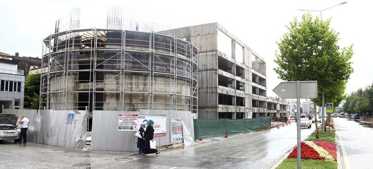 Sakarya'nın İlk Katlı Otoparkı Yükseliyor