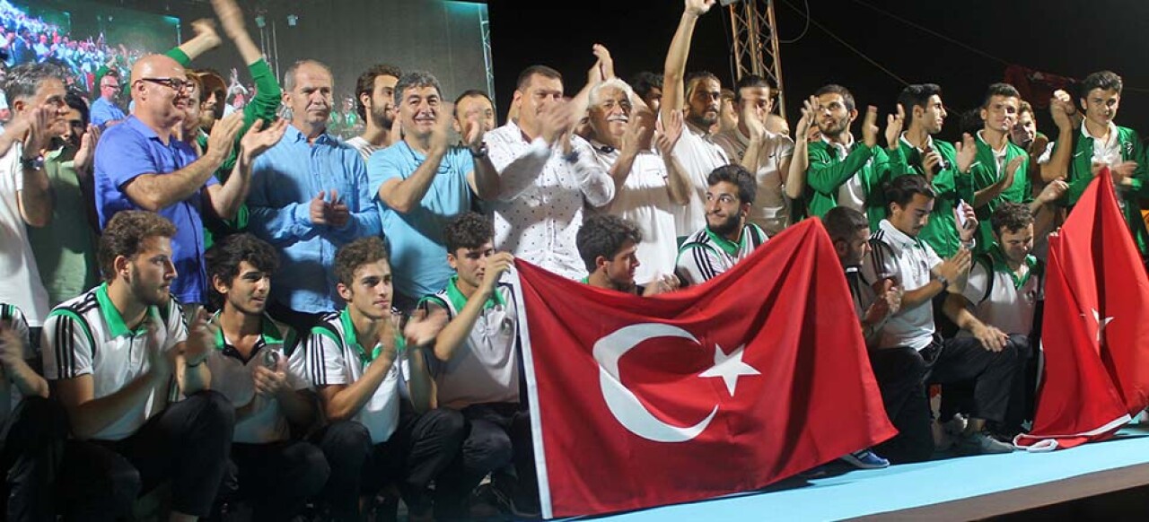 Sakaryaspor Demokrasi Nöbetinde