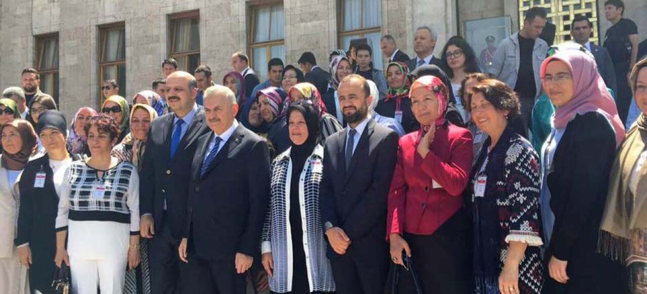 Bolulu AK Kadınlar ihaneti yerinde gördüler