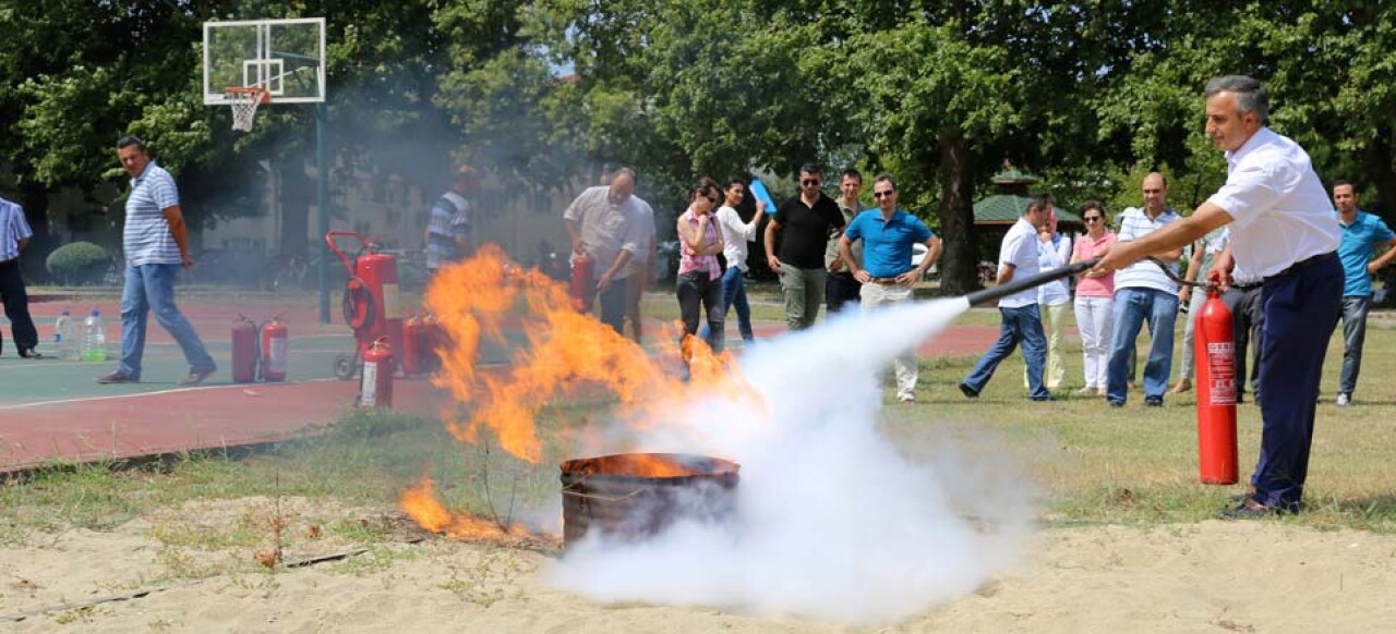 GTÜ Personeli Yangınla Mücadele Etti