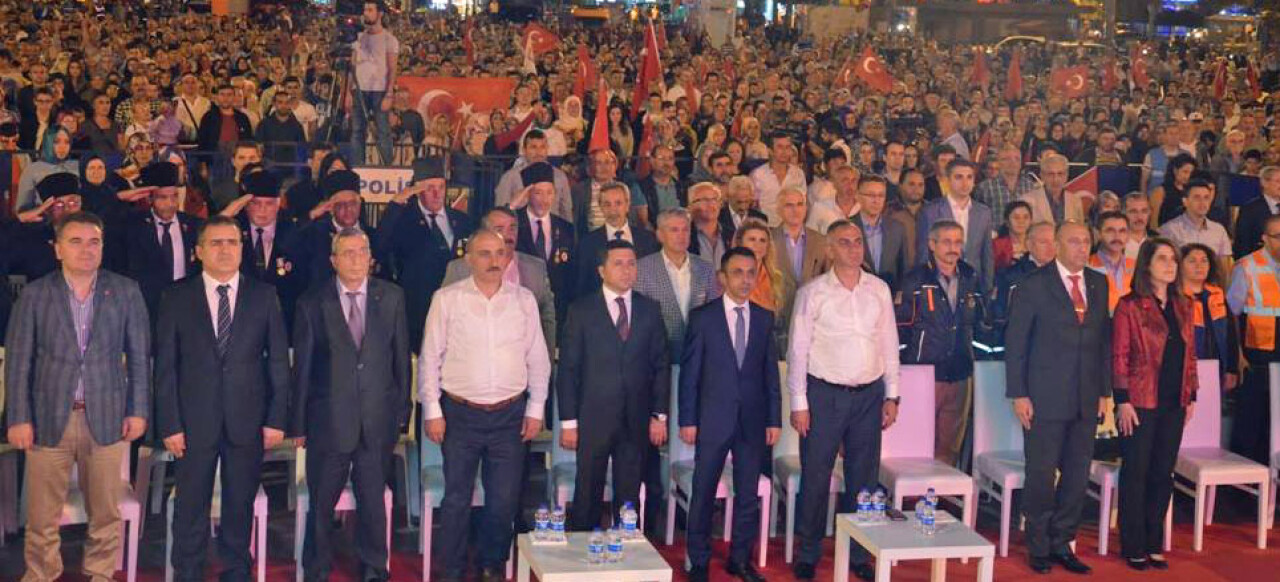 'İçimizdeki Kahramanlar' Sakarya Demokrasi Meydanında