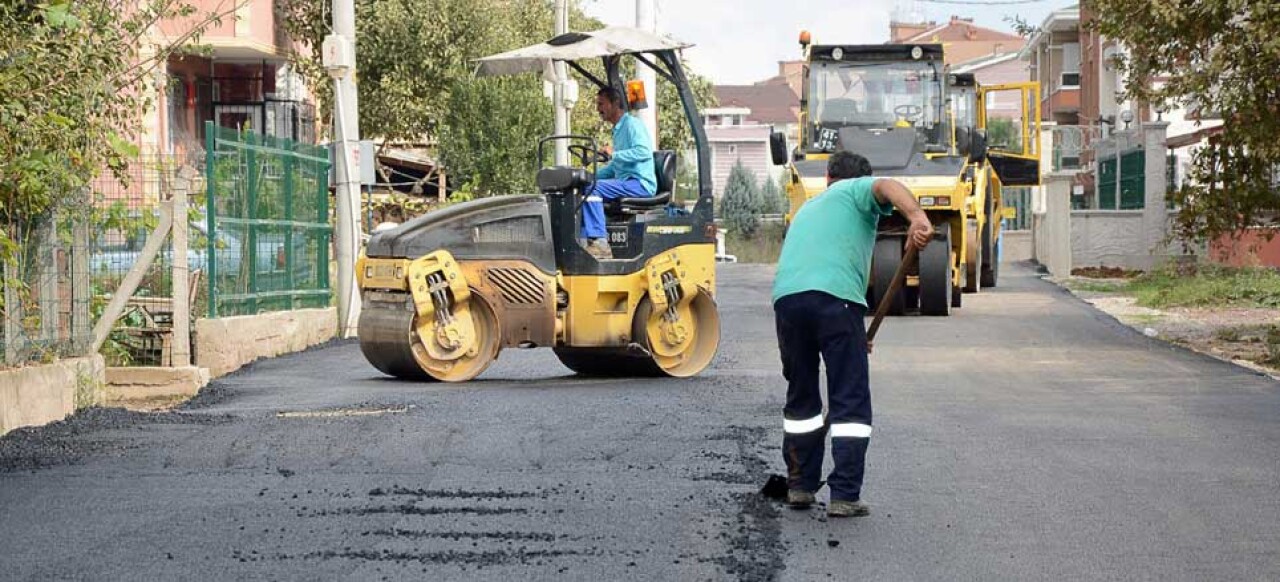 Kartepe Ataevler Mahallesi Asfaltlanıyor