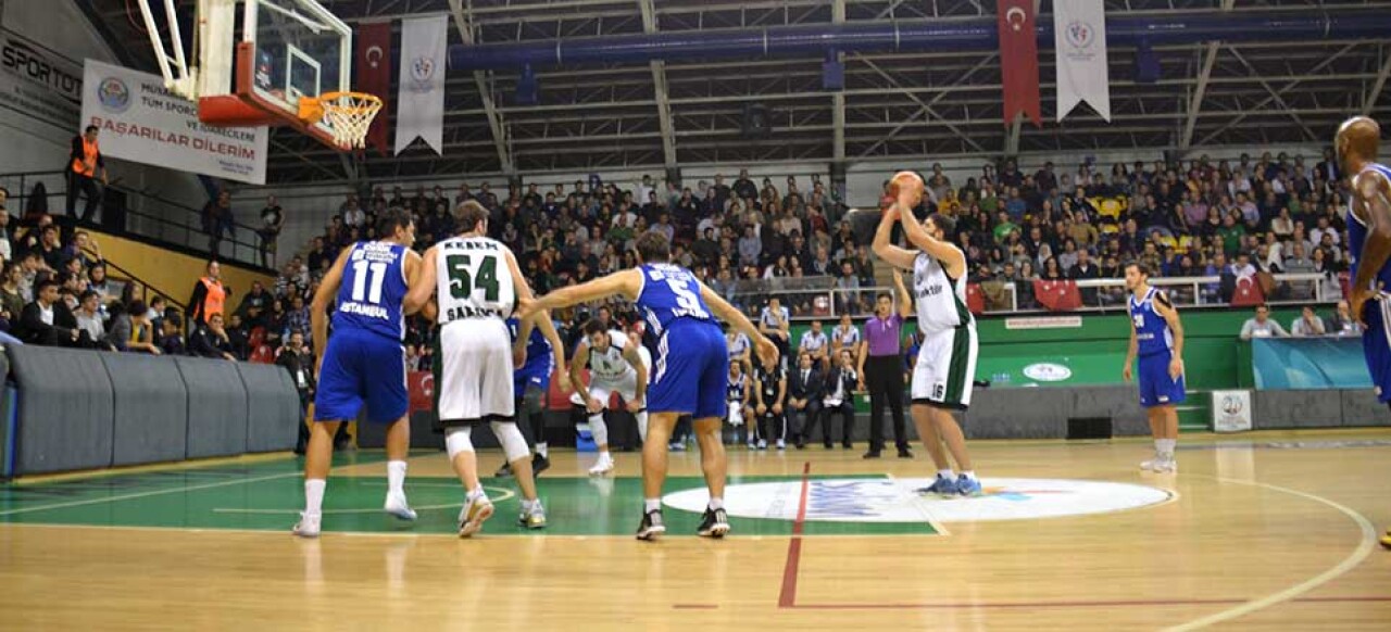 Büyükşehir Basket Acıbadem’e Şans Vermedi