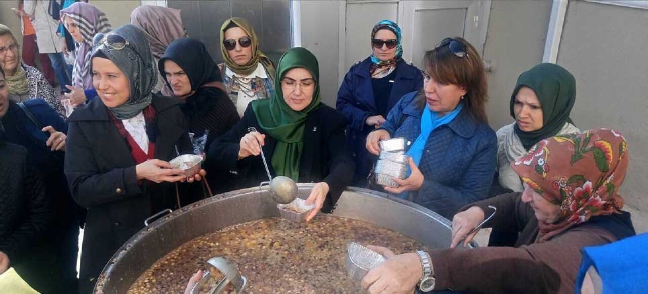 Hatipoğlu 'Aşure Günü’nün temelinde kardeşlik ve hoşgörü vardır'