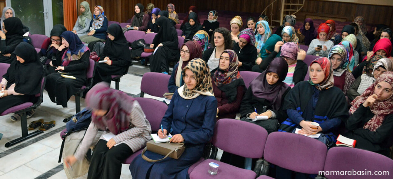 'Bilinçli Toplum Yetiştirmek Çok Önemli'