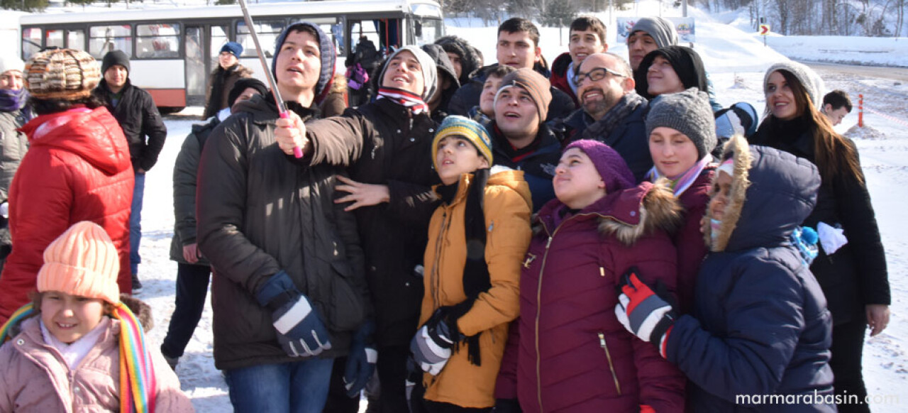 Başkan Üzülmez Özel Öğrencileri Unutmuyor