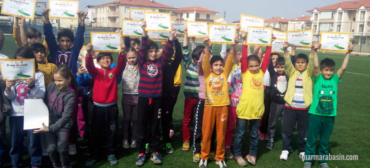 Sakarya Çocuk Atletizm Festivali devam ediyor