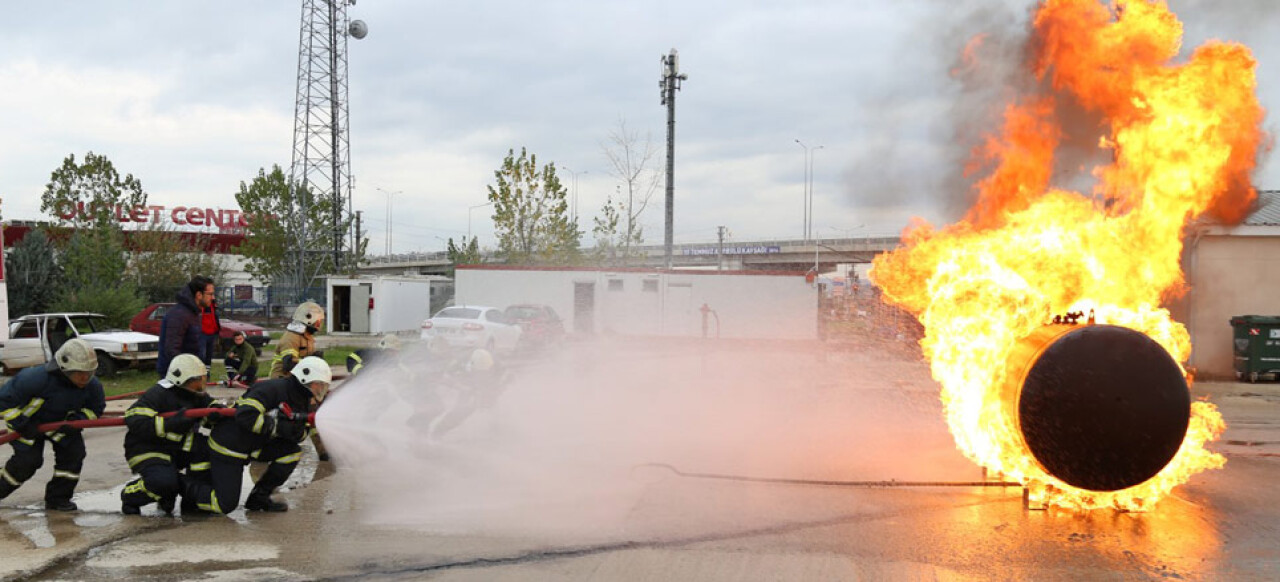 Filistinli itfaiyeciler Kocaeli'de eğitiliyor