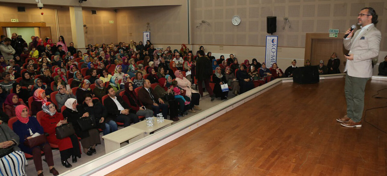 KOMEK Aile Okulu’ndan 400 Mezun Daha