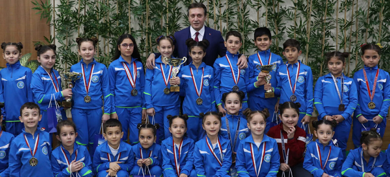 ÇESK Jimnastik Takımı Başarılarına Bir Yenisini Daha Ekledi