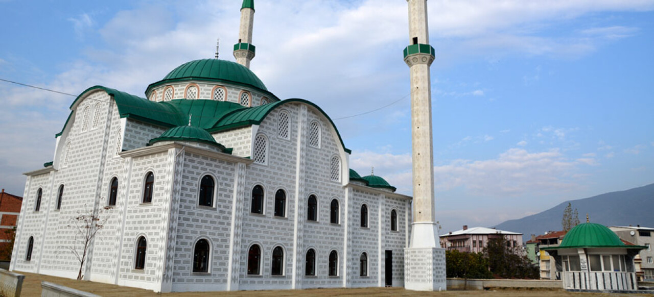 Gemlik Akşemseddin Camii açılışa hazırlanıyor