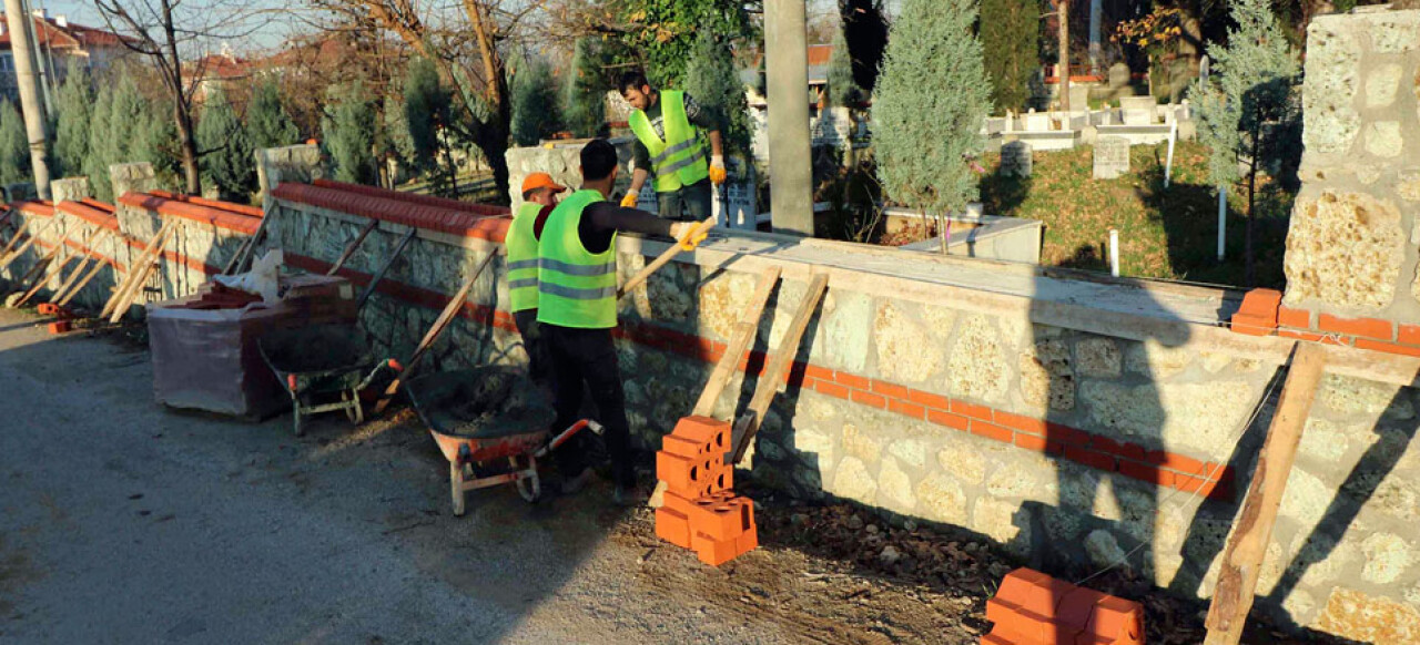 Kocaeli'nde mezarlıklar yenileniyor