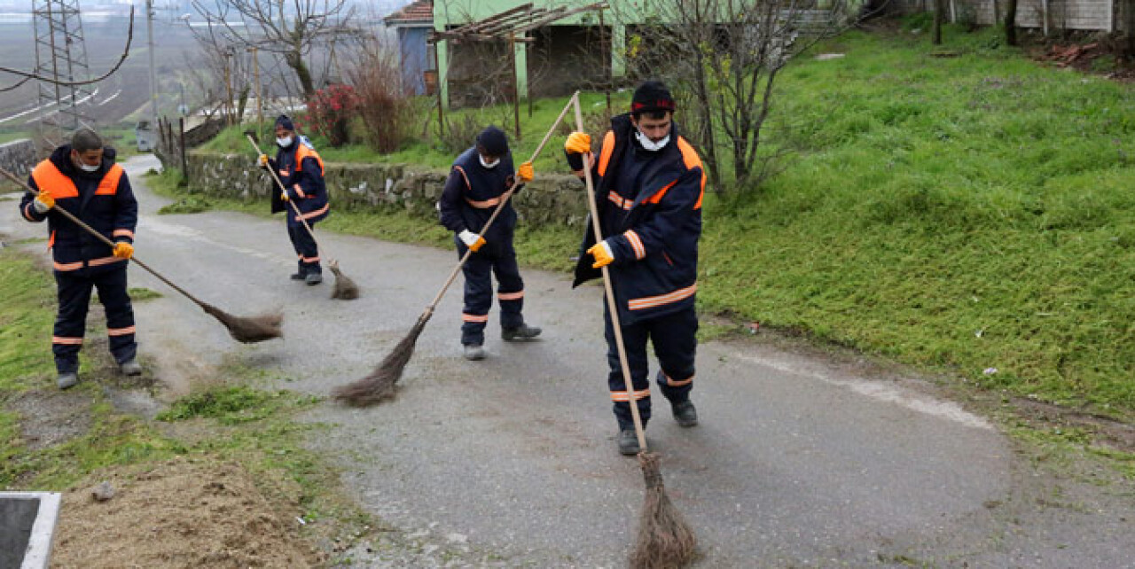 Adapazarı Çamyolu Mahallesi baştan sona temizlendi