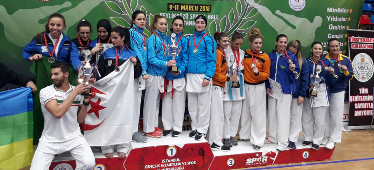 Boğaziçi Karate Turnuvasında Madalya Yağmuru