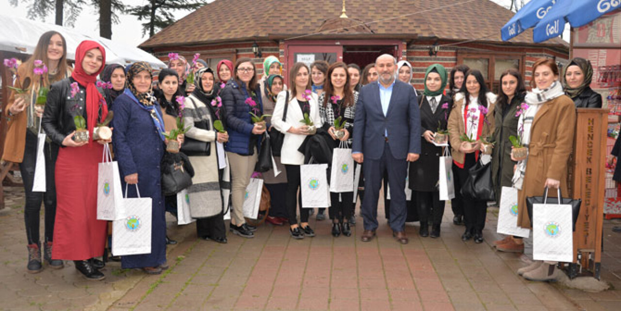 'Kadınlarımızın sadece bir gün hatırlanması konusuna katılmıyoruz'