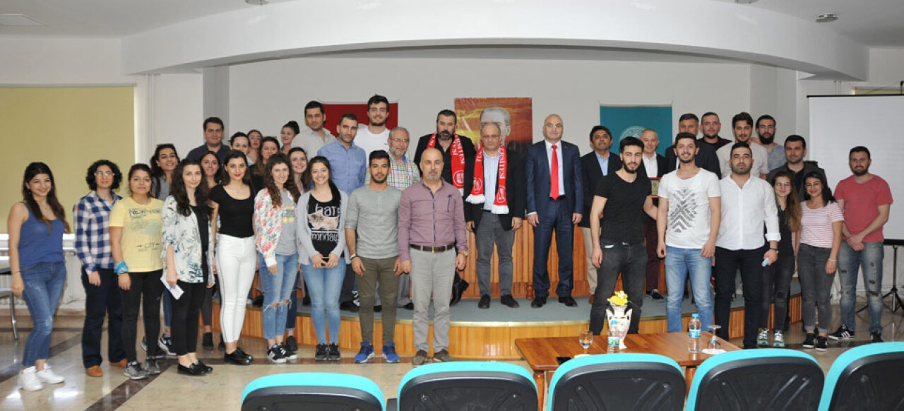 Balıkesir Üniversitesi'nde 'Turizmde Güncel Gelişmeler' konuşuldu