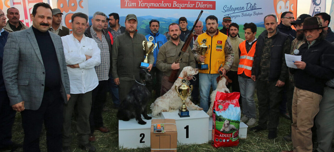 Adapazarı Belediyesi Fermalı Av Köpekleri Yarışması