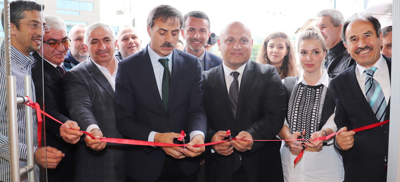 Bazem Cafe Serdivan’da açıldı