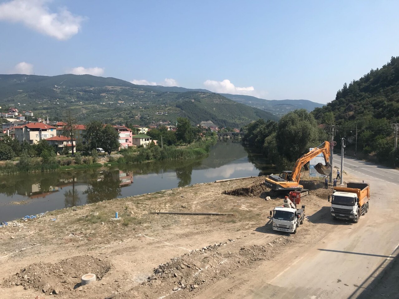 Gondol sefası için ilk kazma vuruldu