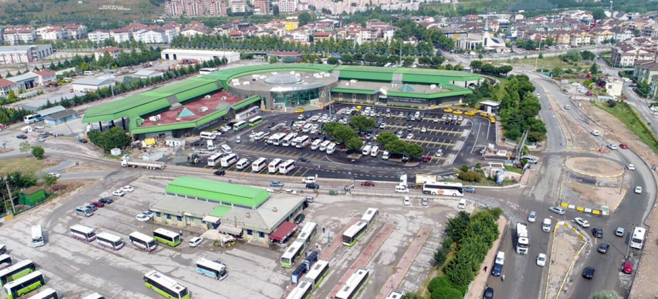 Otobüs Terminali’nin giriş ve otopark kısmı yeniden düzenlendi