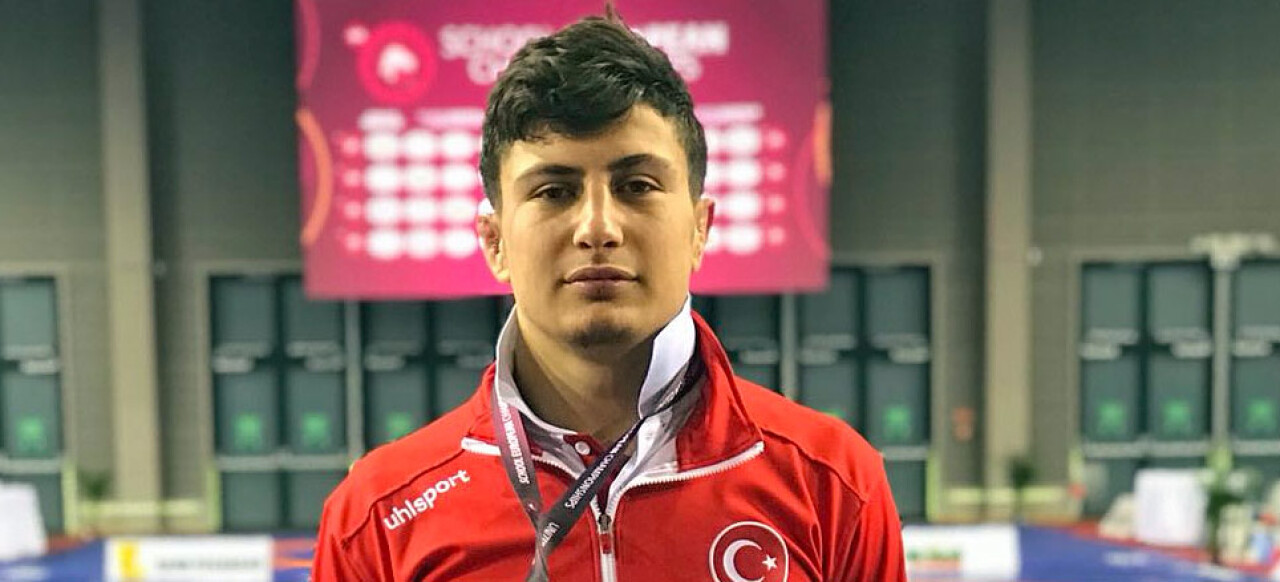 Sertaç Üngör, güreşte Avrupa şampiyonu