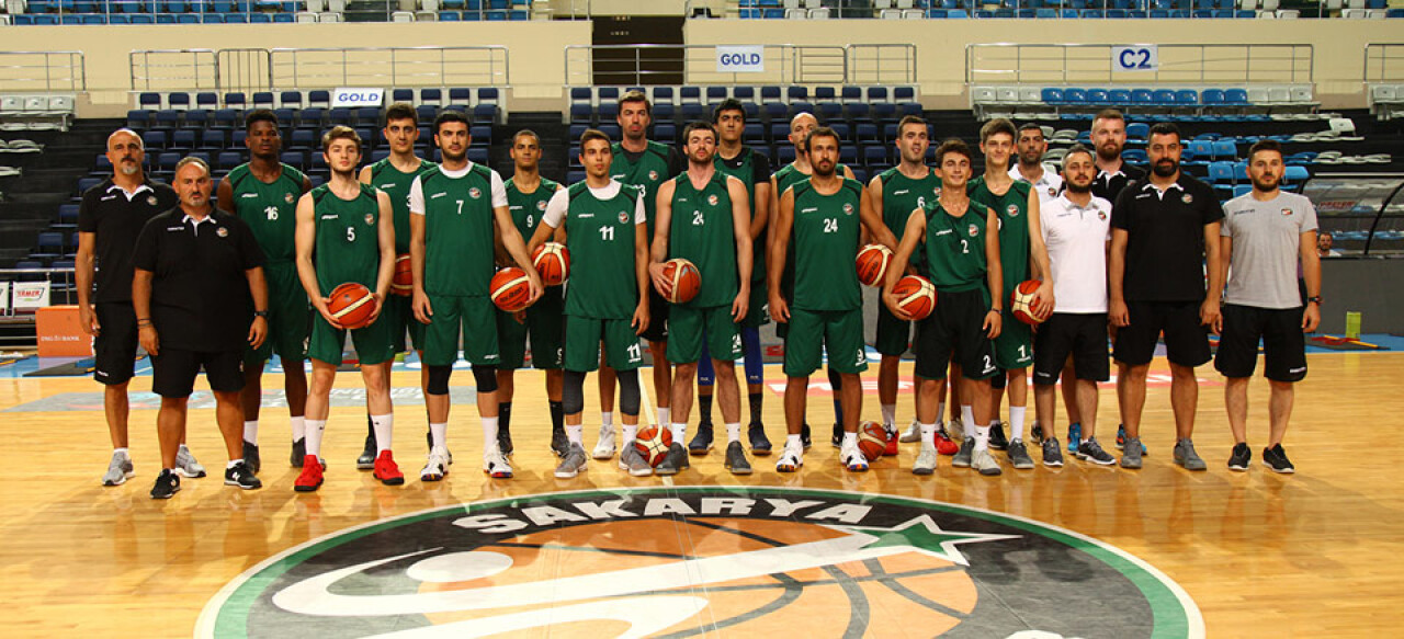 Sakarya Büyükşehir Basket parkeye indi