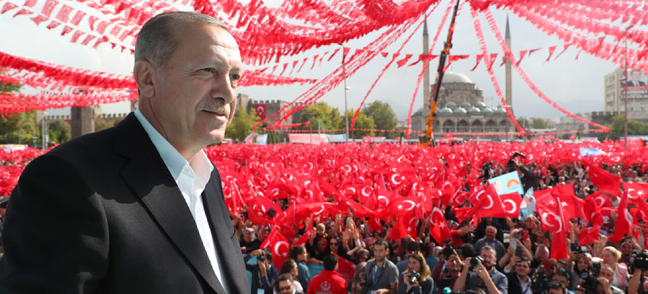 'FETÖ’nün tam göbeğinde olup adalete hesap vermeyenler kurtulduğunu sanmasın'