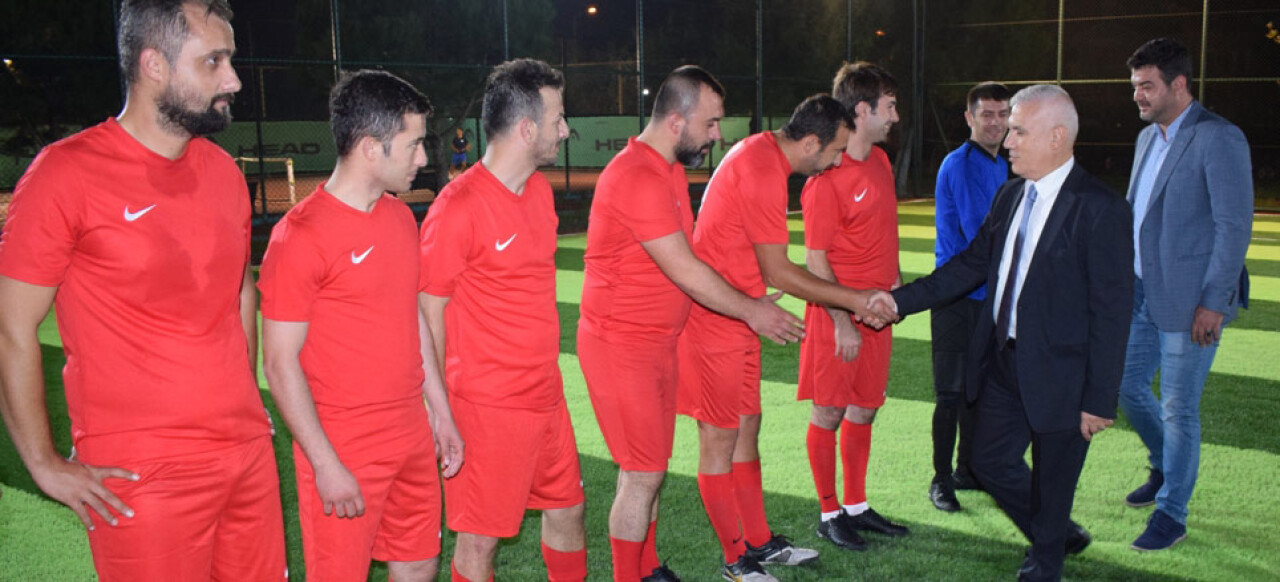 Fuat Sakarya Futbol Turnuvası başladı