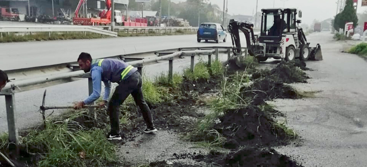 Hendek’te temizlik seferberliği devam ediyor