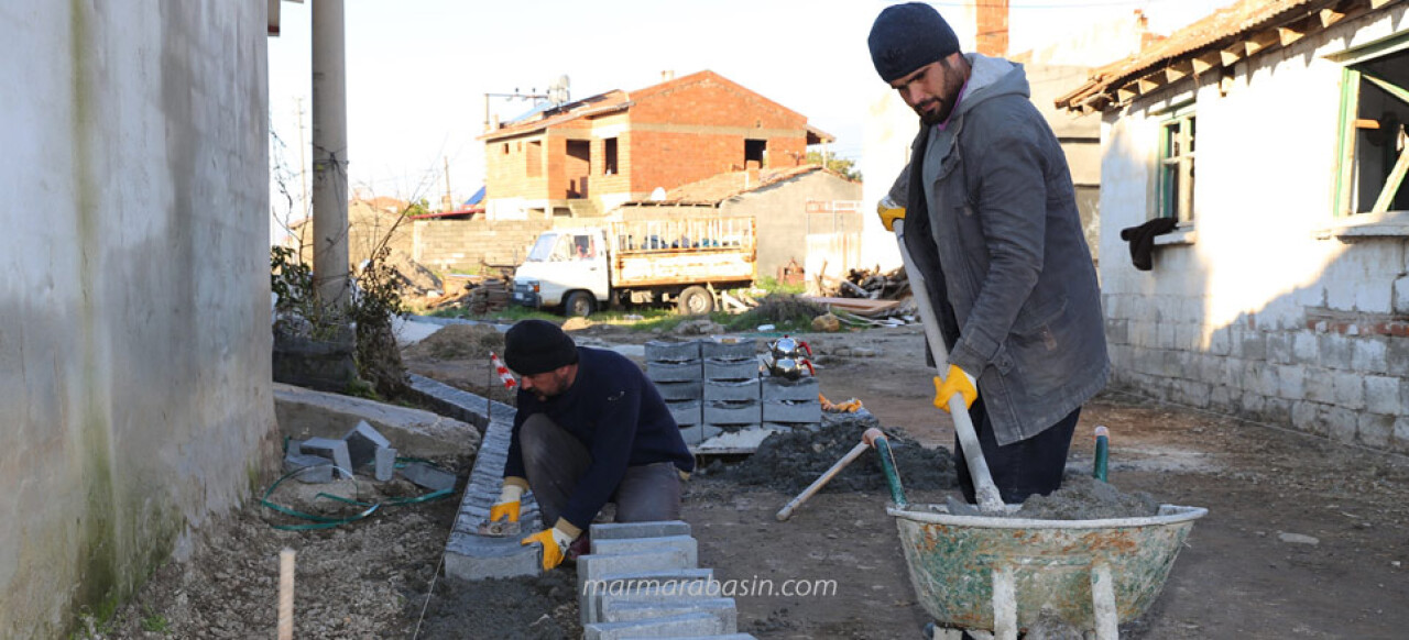 Çoruk Mahallesinin Yolları Güzelleşiyor