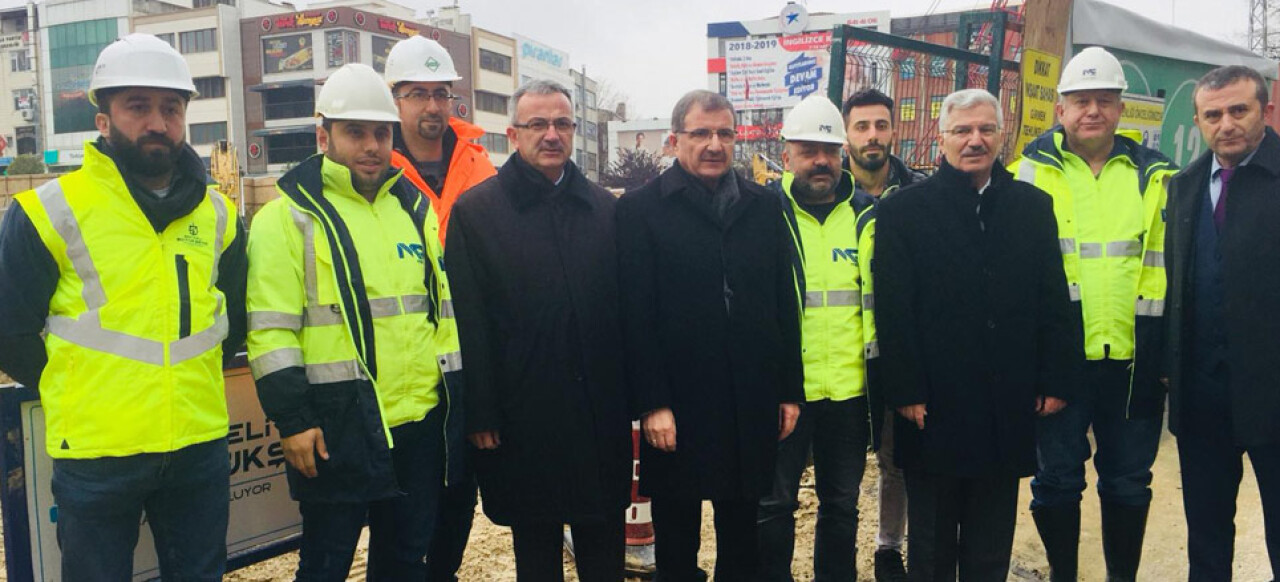 Şeker, metro şantiyesinde çalışmaları inceledi