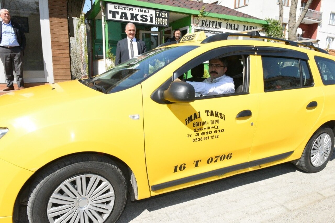 Cumhur İttifakı Yıldırım Belediye Başkan Adayı Yılmaz taksi şoförü oldu, projelerini anlattı