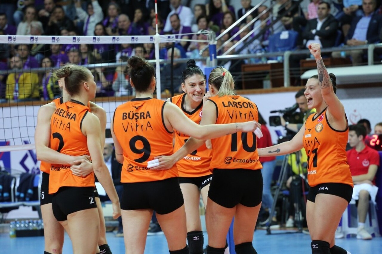 Eczacıbaşı VitrA, play-off maçlarına başlıyor