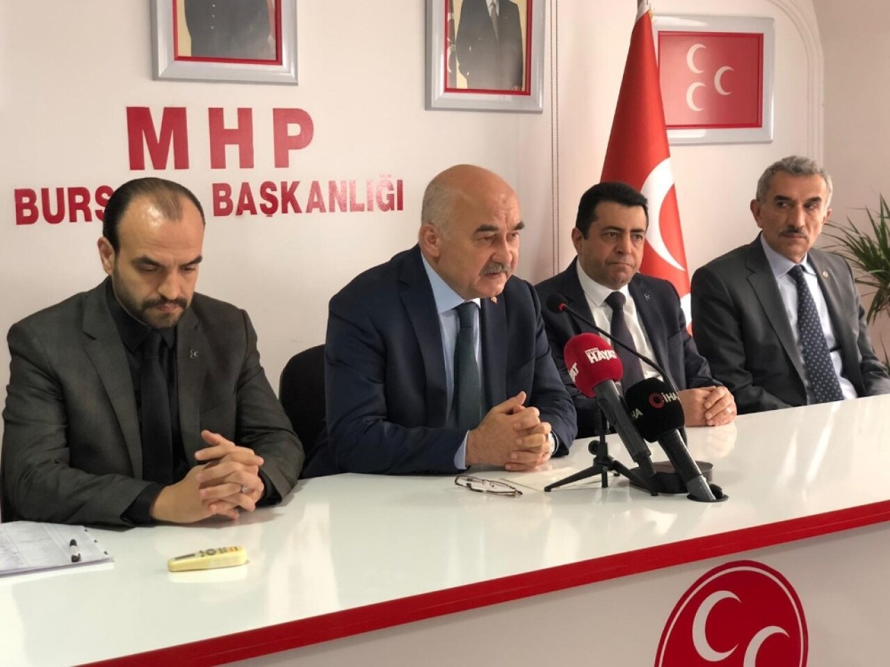 MHP Genel Başkan Yardımcısı Vahapoğlu Engin Altay’a ateş püskürdü