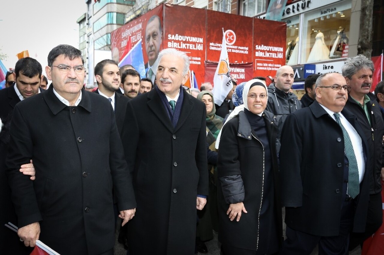 Yıldırım, seçim çalışmalarını sevgi yürüyüşüyle noktaladı