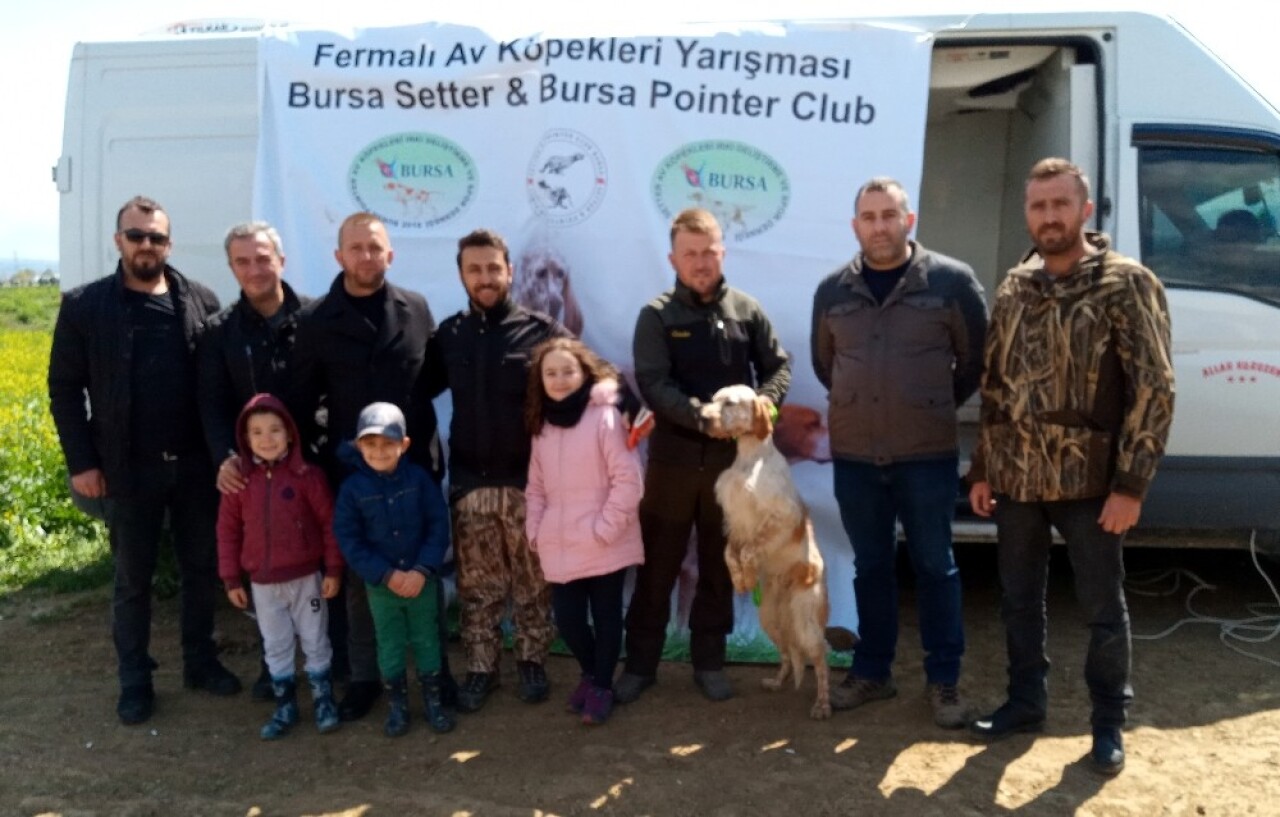 Avcılar ve köpekleri bu yarışmada bir araya geldi