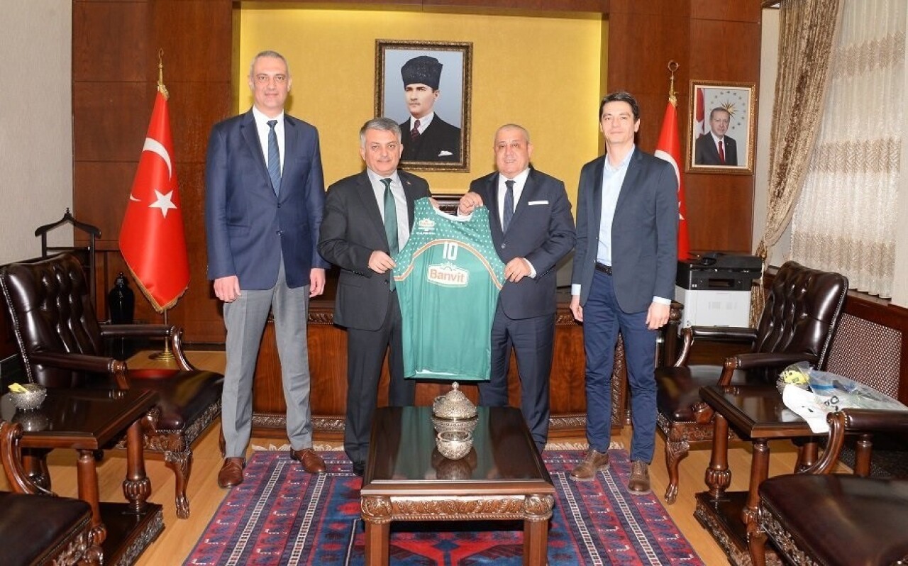 Banvitspor’dan Vali Yazıcı’ya ziyaret