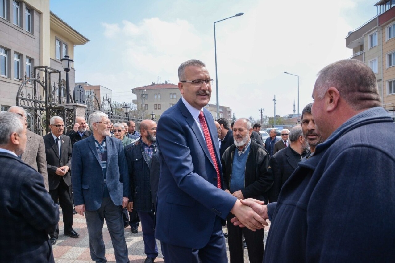 Başkan Ali Özkan mazbatasını aldı