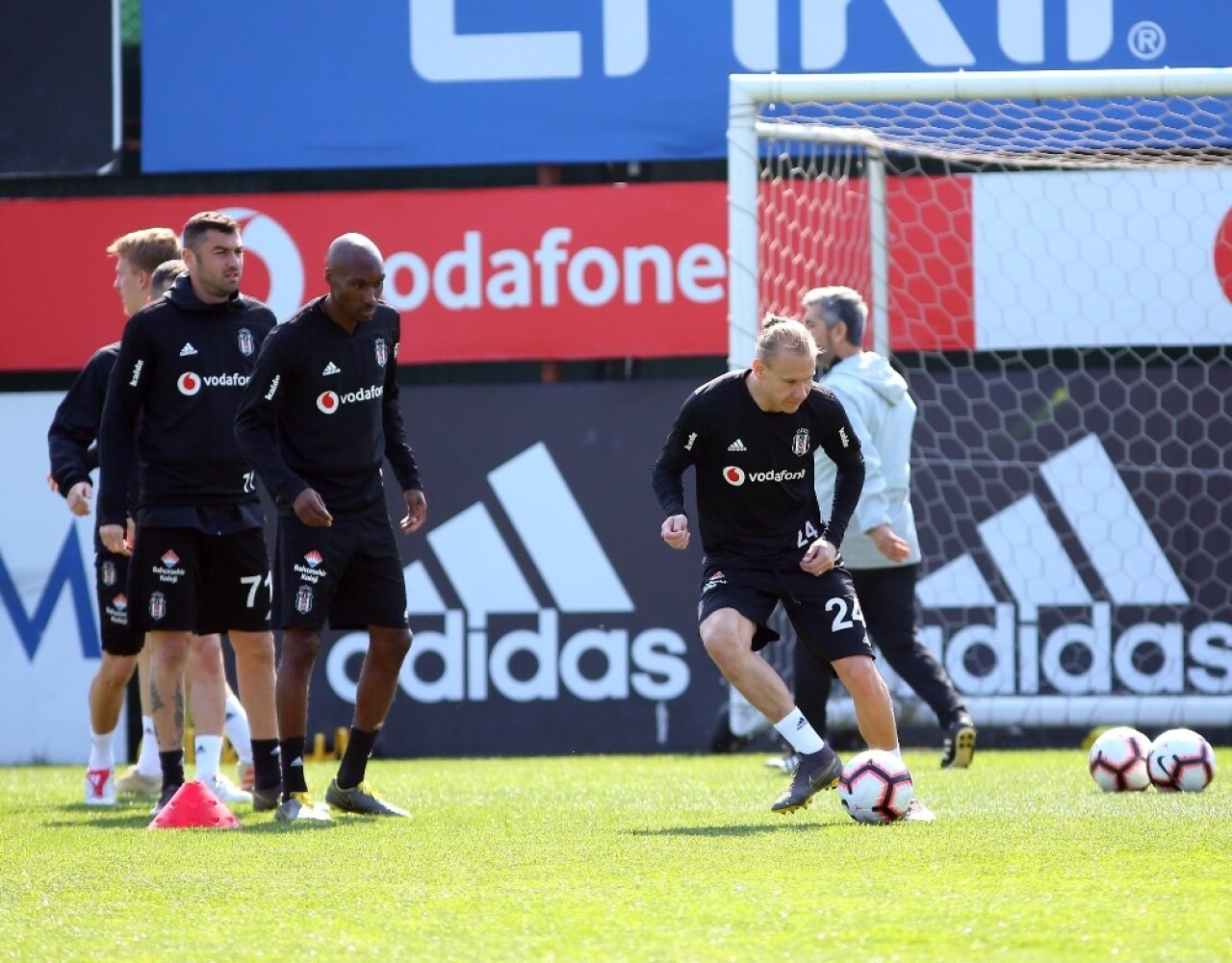 Beşiktaş, taktik ve kondisyon çalıştı