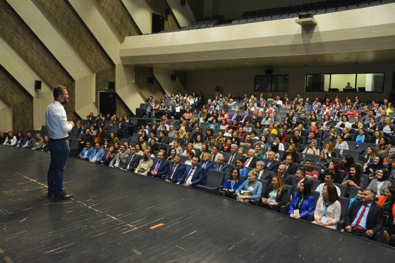 Çocuk Sanat Festivalinde Müjdat Ataman rüzgarı