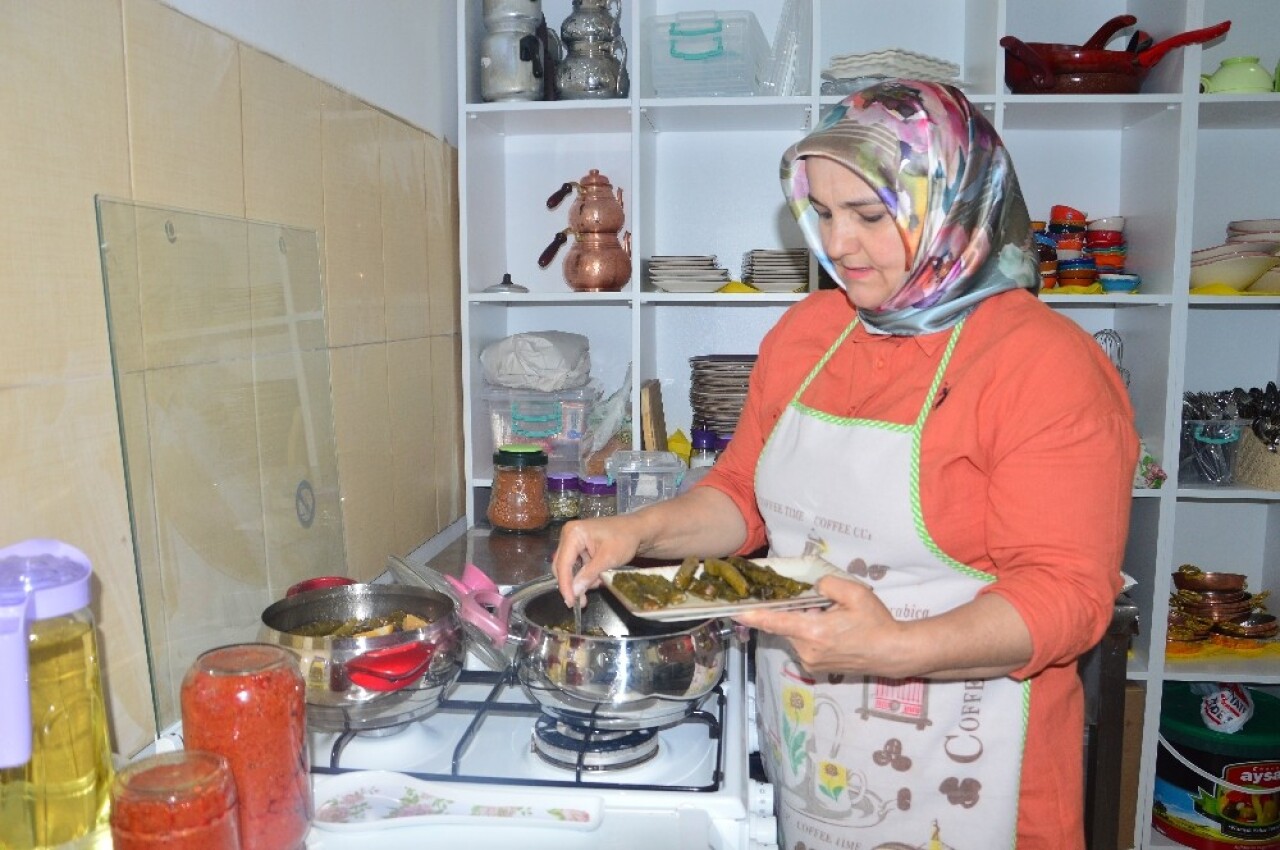 Çocuklarının geleceğini düşünerek kendi imkanlarıyla işletme açtı