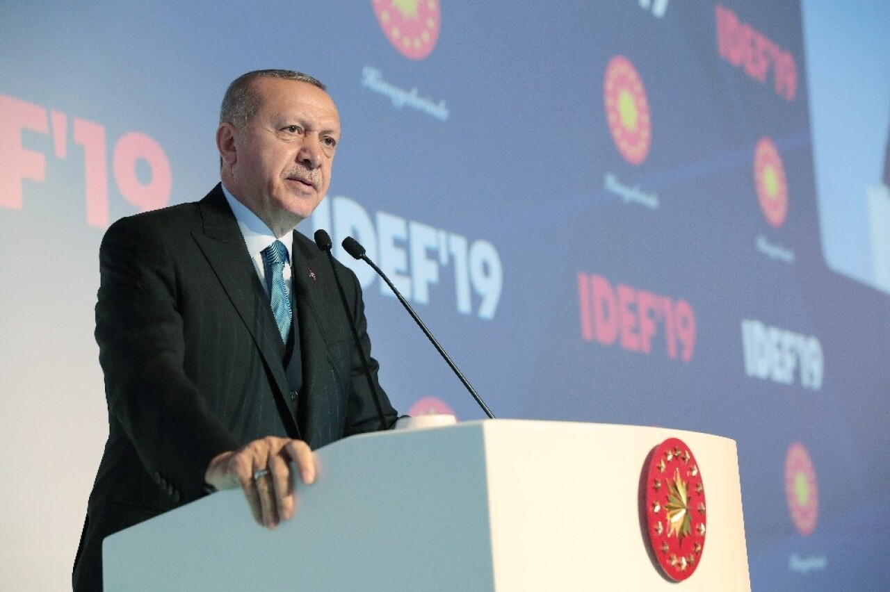 Cumhurbaşkanı Recep Tayyip Erdoğan: ”F-35’ler konusunda dayatmaya maruz kalıyoruz. Türkiye’nn dışlandığı bir F-35 projesi çökmeye mahkumdur."