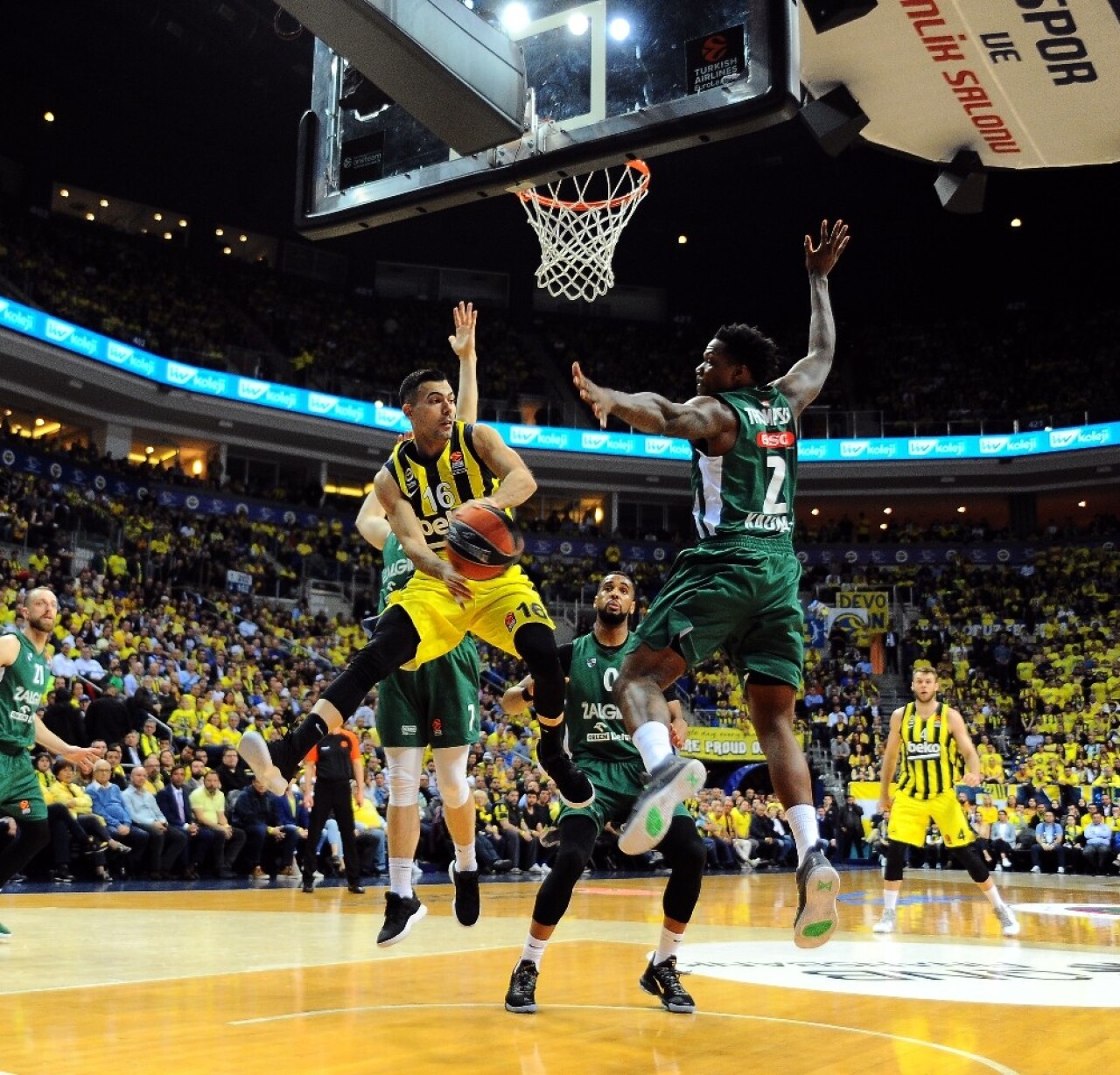 Fenerbahçe, Zalgiris Kaunas’ı konuk edecek