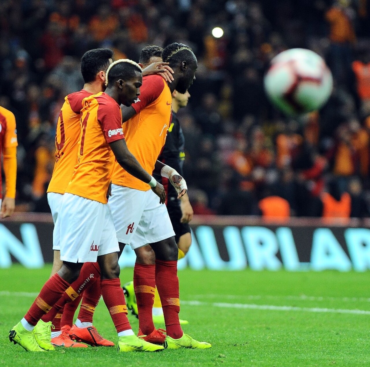 Galatasaray derbiye moralli gidecek