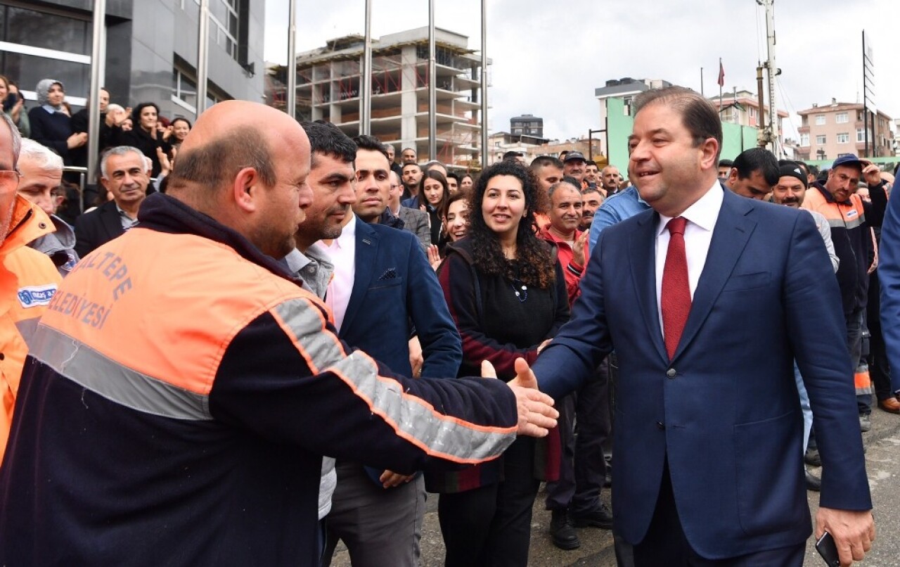 İkinci döneme alkışlarla başlangıç